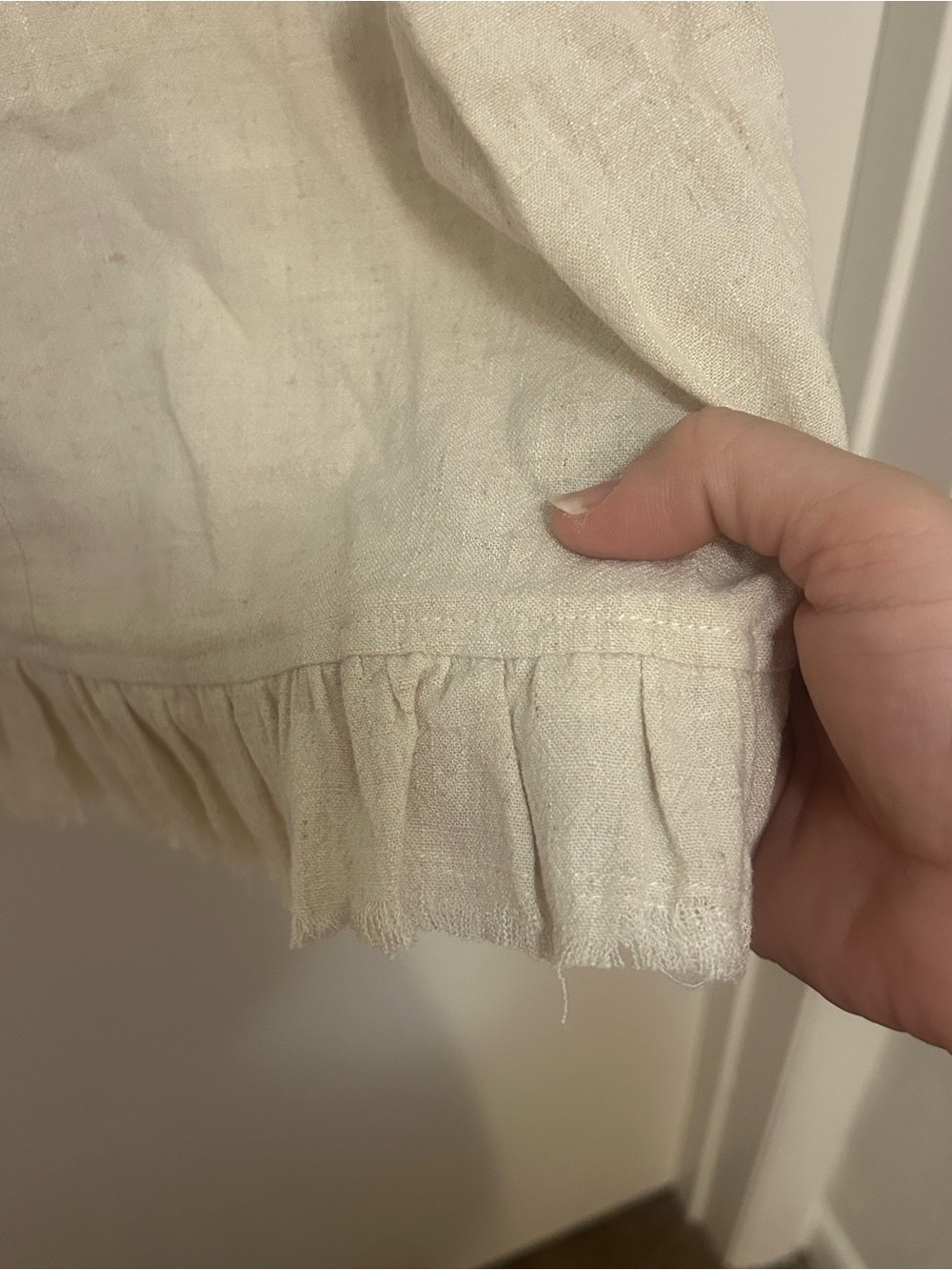 Textured Cream Button-Front Ruffle Sleeve Blouse - Picture 6 of 7
